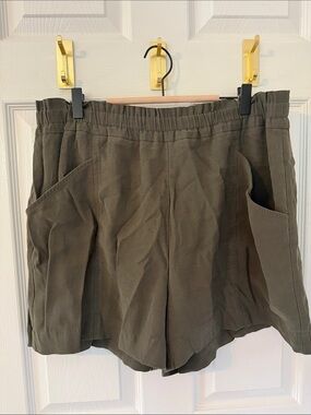 Simply Vera Vera Wang Olive Utility Elastic-Waist Shorts